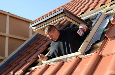 Pose de fenêtres de toit Velux à Guénin